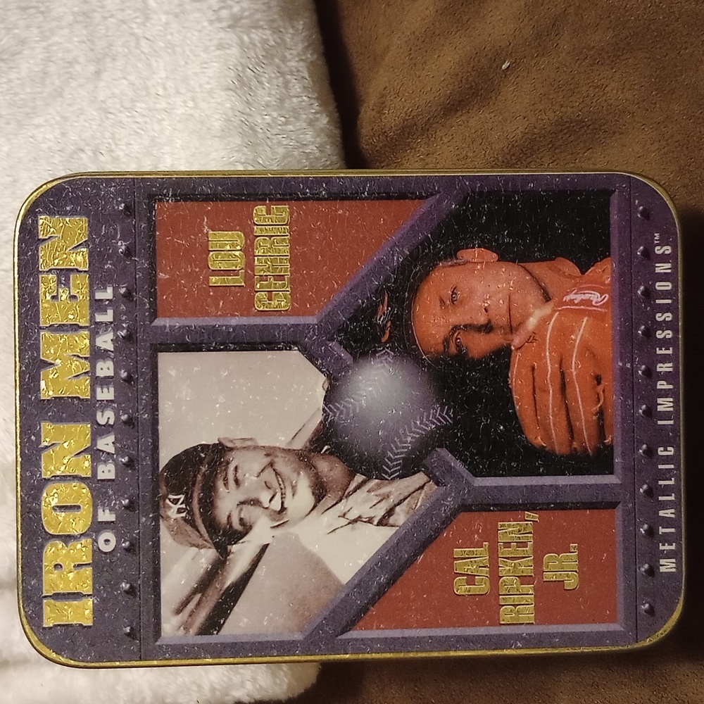Vintage 1996 Avon Metallic Impressions Iron men of baseball cards